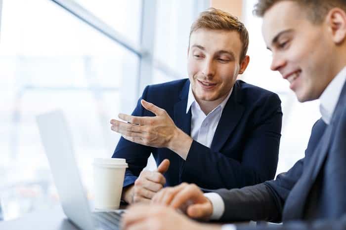 descubre cuánto gana un gerente de empresas en colombia 