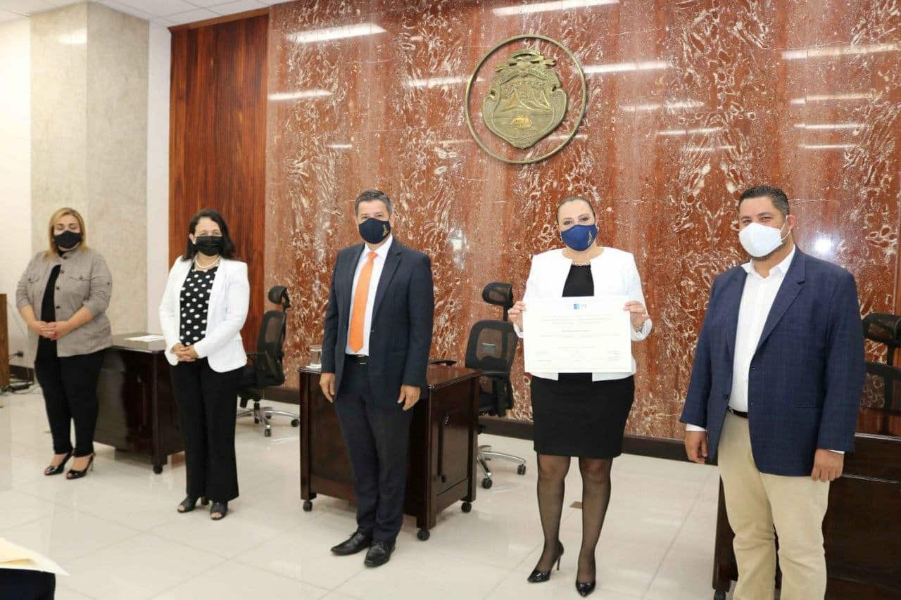 universidad isep imparte diplomado en práctica forense a juristas de la defensa pública de costa rica 