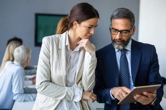 el salario de los directores de recursos humanos en méxico