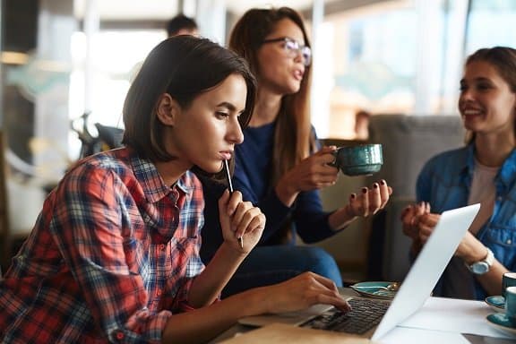 ¿qué estudiar para convertirme en director de empresas en colombia?